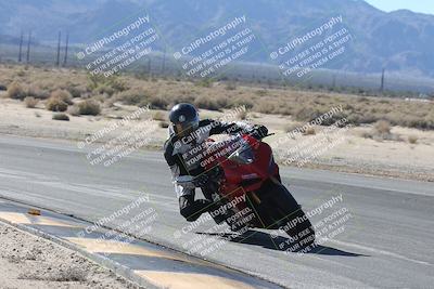 media/Dec-01-2025-Moto Forza (Mon) [[2daa91e15f]]/3-Beginner Group/Session 3 (Turn 16 Inside)/